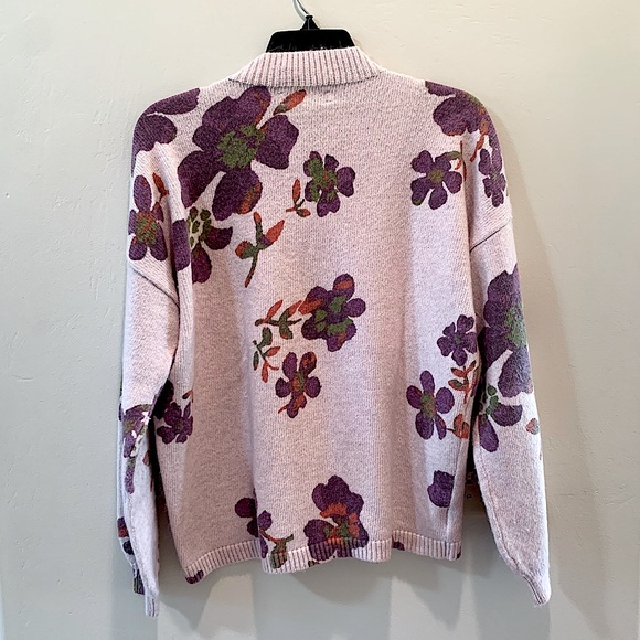 💥EUC💥 Floral Mock Neck Sweater - Pale Lavender - Sz Medium✨✨✨ - Picture 5 of 8